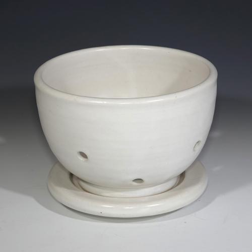 Berry Bowl, White Satin by Jan Schachter